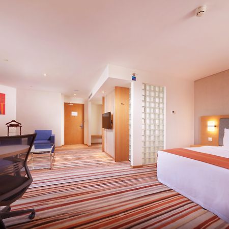 Holiday Inn Express Shanghai Jiading Industry Park By Ihg מראה חיצוני תמונה