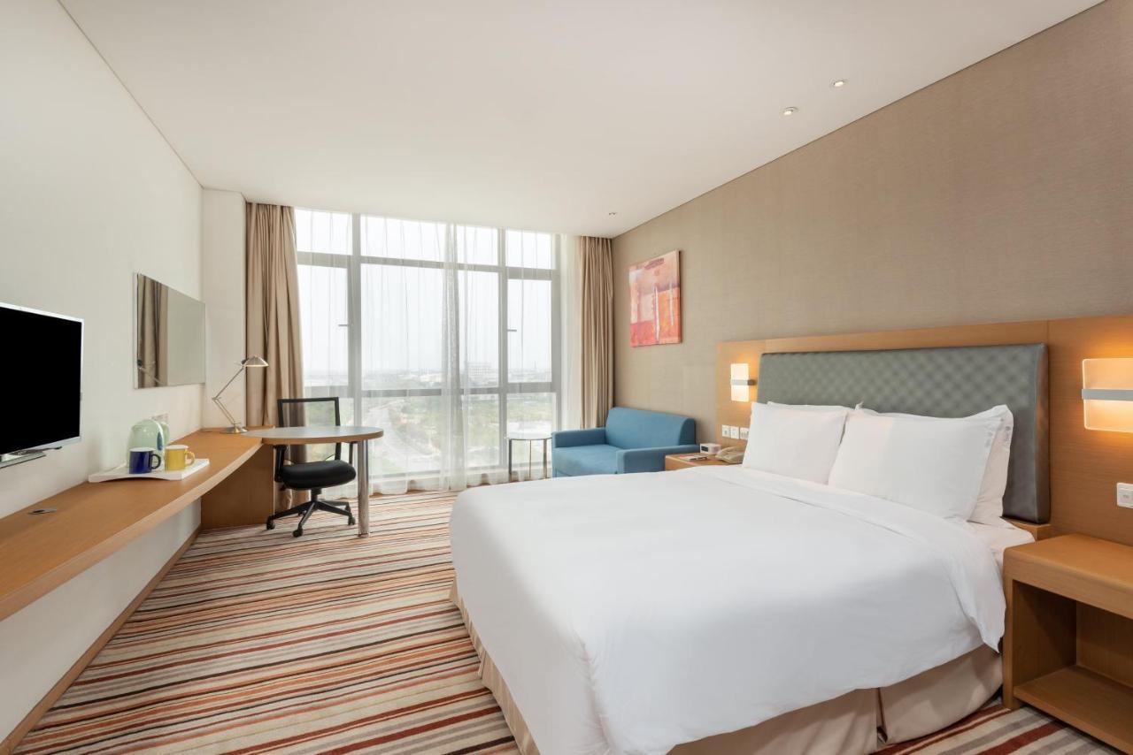 Holiday Inn Express Shanghai Jiading Industry Park By Ihg מראה חיצוני תמונה