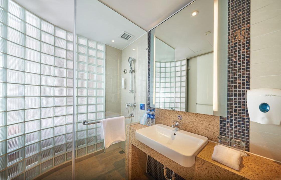 Holiday Inn Express Shanghai Jiading Industry Park By Ihg מראה חיצוני תמונה