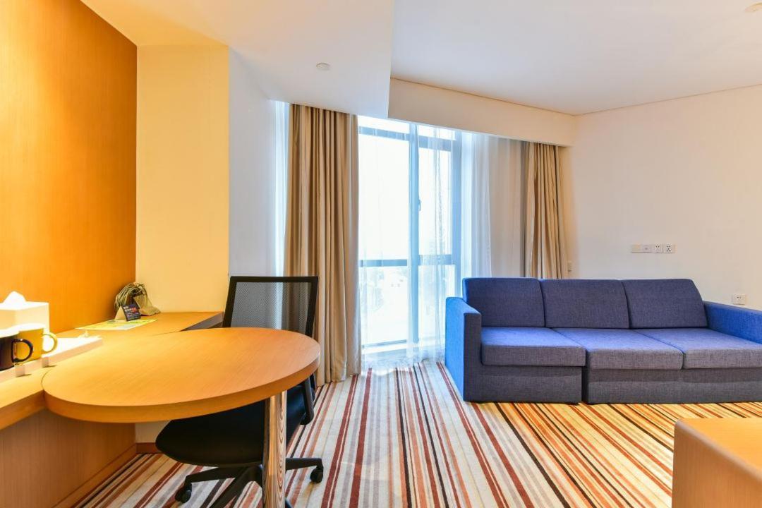 Holiday Inn Express Shanghai Jiading Industry Park By Ihg מראה חיצוני תמונה